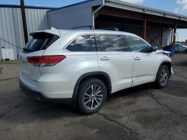 5TDJZRFH2HS462192 - 2017 TOYOTA HIGHLANDER SE თეთრი ფოტო 3