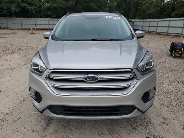 1FMCU0HD8JUB20062 - 2018 FORD ESCAPE SEL ნაცრისფერი ფოტო 5
