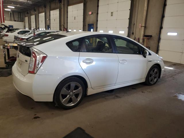 JTDKN3DU7D1670718 - 2013 TOYOTA PRIUS WHITE photo 3