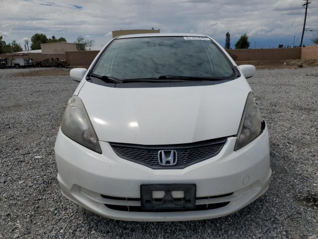 JHMGE8H35DC082064 - 2013 HONDA FIT თეთრი ფოტო 5