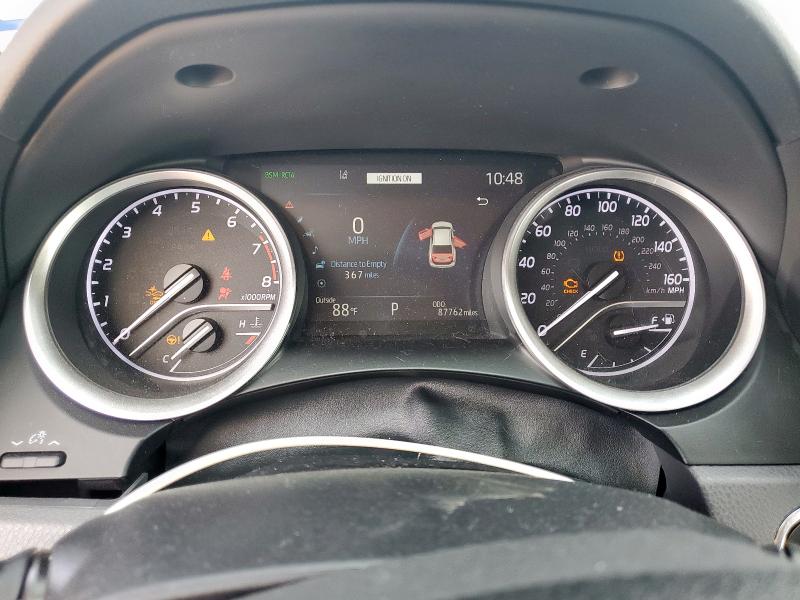 4T1F11AK1NU002509 - 2022 TOYOTA CAMRY XLE SILVER photo 9