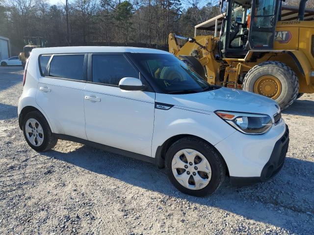 KNDJN2A20F7152412 - 2015 KIA SOUL WHITE photo 4