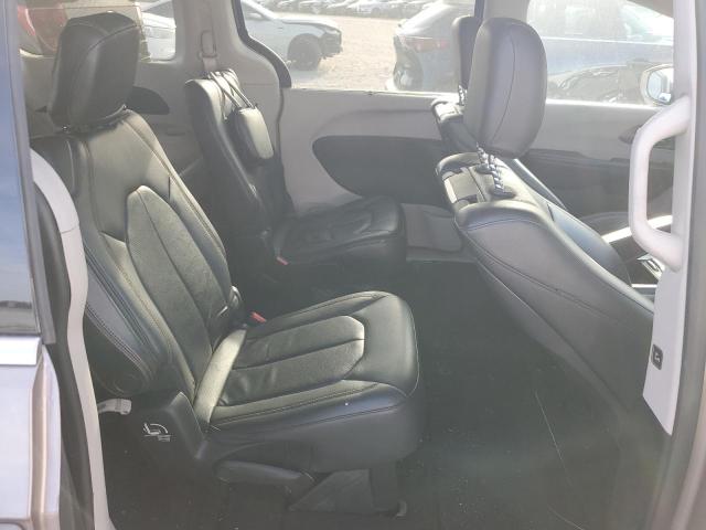 2C4RC1EGXHR555985 - 2017 CHRYSLER PACIFICA TOURING L PLUS GRAY photo 11