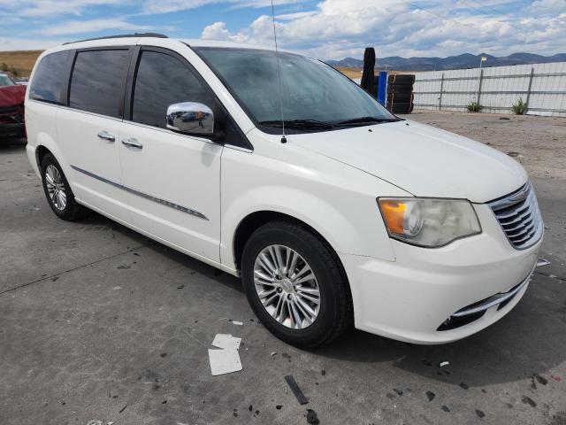 2C4RC1CG5DR708284 - 2013 CHRYSLER TOWN & COU TOURING L WHITE photo 4