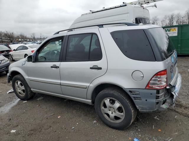 4JGAB57E45A544849 - 2005 MERCEDES-BENZ ML 350 SILVER photo 2