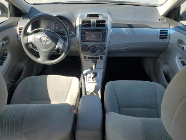 5YFBU4EE1DP220106 - 2013 TOYOTA COROLLA BASE Silber Foto 8