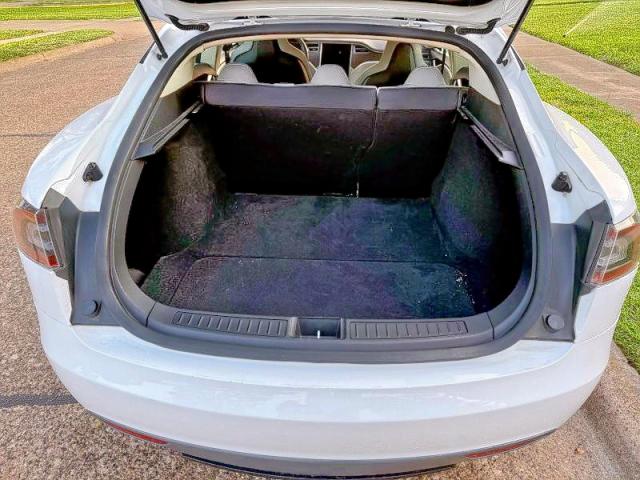 5YJSA1CG3DFP13132 - 2013 TESLA MODEL S أبيض صورة 11