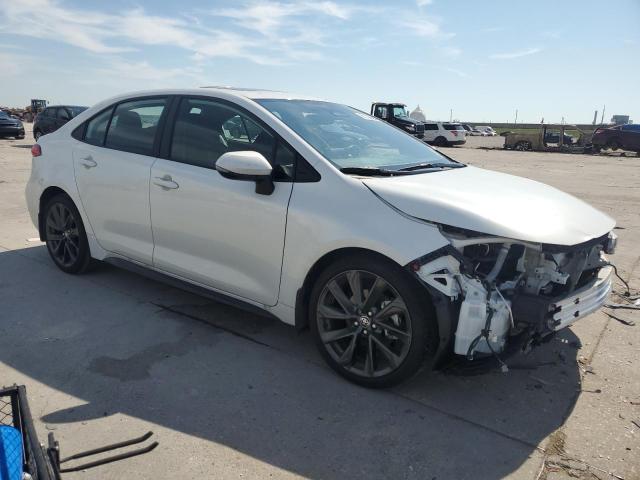 5YFP4MCE5RP212218 - 2024 TOYOTA COROLLA SE WHITE photo 4