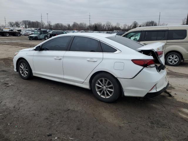 5NPE24AF7KH787898 - 2019 HYUNDAI SONATA SE WHITE photo 2