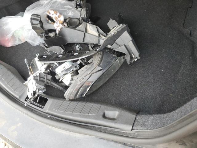 3FA6P0H78JR285948 - 2018 FORD FUSION SE Schwarz Foto 12