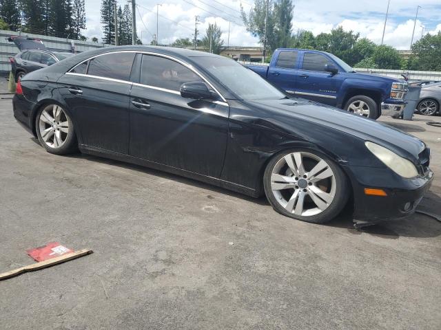 WDDDJ72X59A141595 - 2009 MERCEDES-BENZ CLS 550 BLACK photo 4