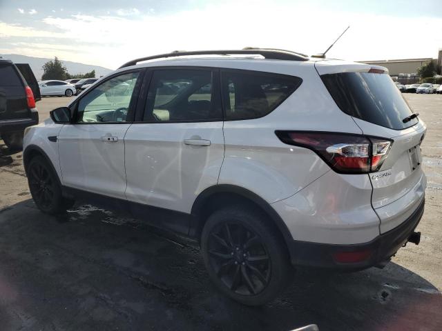 1FMCU9J9XHUE74878 - 2017 FORD ESCAPE TITANIUM თეთრი ფოტო 2