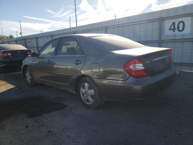 JTDBE32K920099639 - 2002 TOYOTA CAMRY LE GRAY photo 2