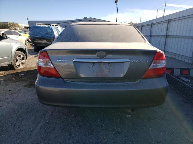 JTDBE32K920099639 - 2002 TOYOTA CAMRY LE GRAY photo 6