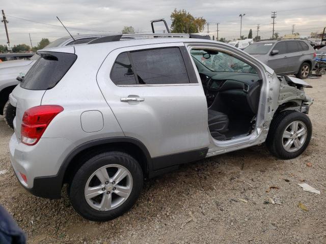 KL7CJLSB7KB891922 - 2019 CHEVROLET TRAX 1LT SILVER photo 3