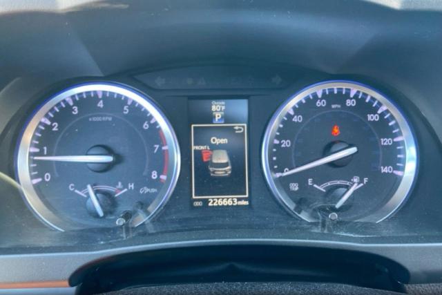 5TDKKRFH9GS141757 - 2016 TOYOTA HIGHLANDER XLE ნაცრისფერი ფოტო 8