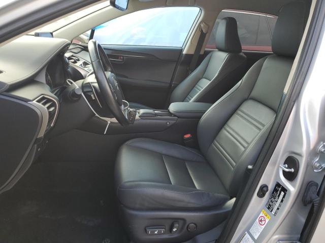 JTJYARBZ2K2139843 - 2019 LEXUS NX 300 BASE 银色 照片 7
