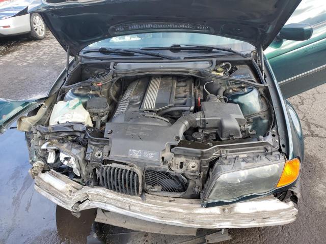 WBAAR3344YJM02939 - 2000 BMW 323 IT GREEN photo 11