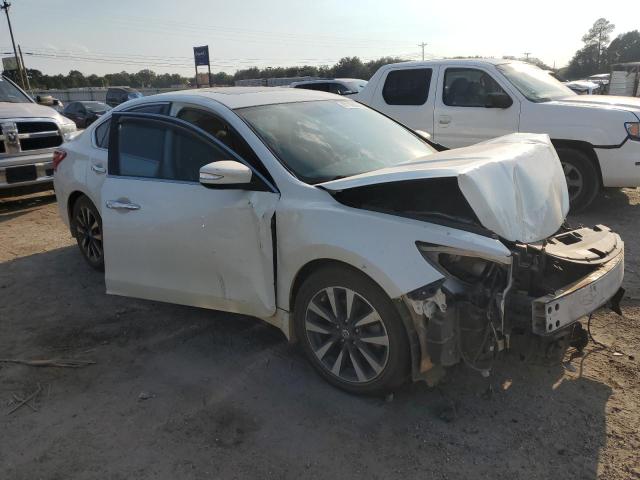 1N4AL3AP8GC175040 - 2016 NISSAN ALTIMA 2.5 白色 照片 4