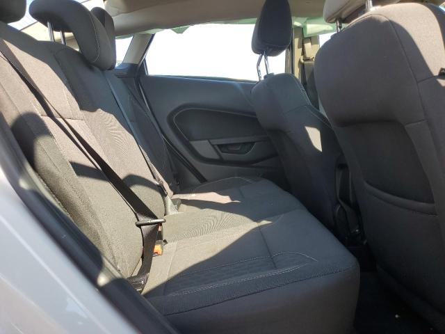 3FADP4BJ1KM151168 - 2019 FORD FIESTA SE 白色 照片 10