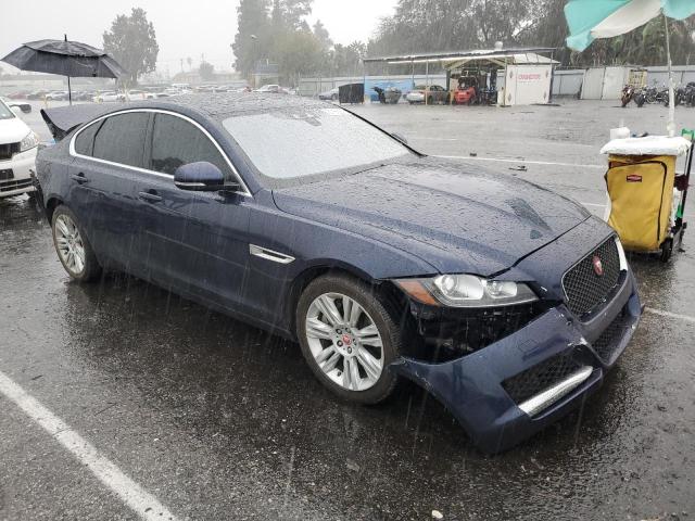 SAJBD4BV0GCY11062 - 2016 JAGUAR XF PREMIUM BLUE photo 4