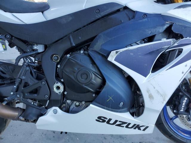 JS1DM11H7P7100365 - 2023 SUZUKI GSX-R1000 R WHITE photo 7