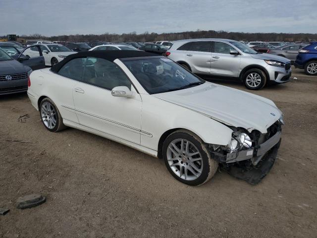 WDBTK56F68F247062 - 2008 MERCEDES-BENZ CLK 350 WHITE photo 4