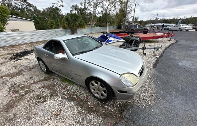 WDBKK49F31F202474 - 2001 MERCEDES-BENZ SLK 230 KOMPRESSOR SILVER photo 1