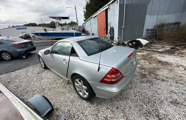 WDBKK49F31F202474 - 2001 MERCEDES-BENZ SLK 230 KOMPRESSOR SILVER photo 3