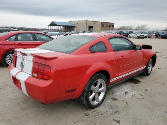 1ZVHT80N985201198 - 2008 FORD MUSTANG RED photo 3