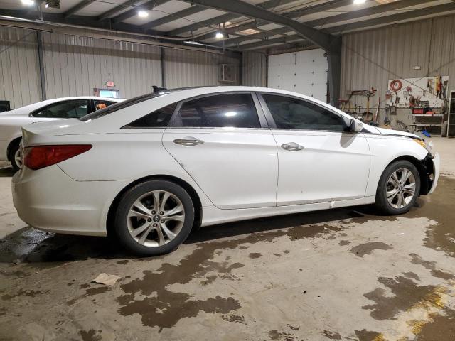 5NPEC4AC3DH713156 - 2013 HYUNDAI SONATA SE WHITE photo 3