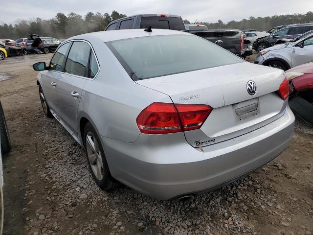 1VWBP7A30DC043423 - 2013 VOLKSWAGEN PASSAT SE 银色 照片 2