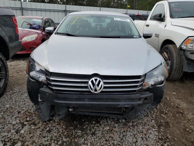 1VWBP7A30DC043423 - 2013 VOLKSWAGEN PASSAT SE 银色 照片 5