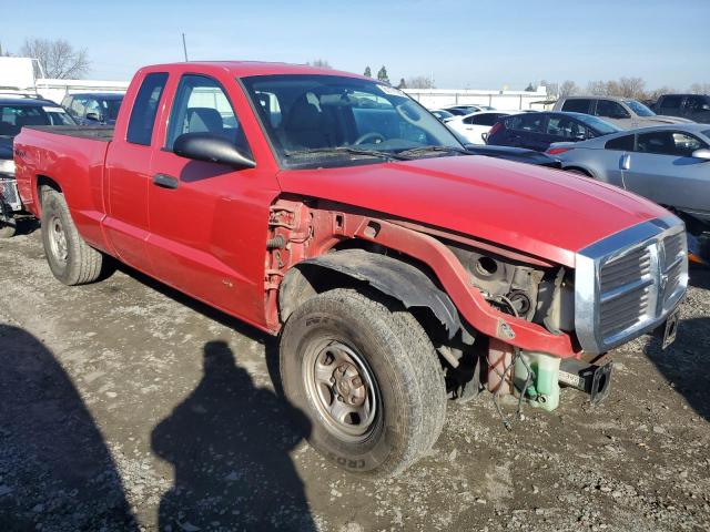 1D7HW22K77S138070 - 2007 DODGE DAKOTA ST RED photo 4