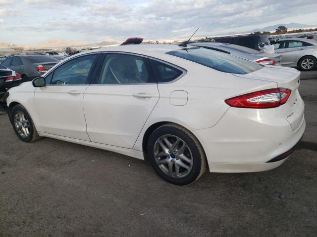 3FA6P0HD9GR396944 - 2016 FORD FUSION SE WHITE photo 2