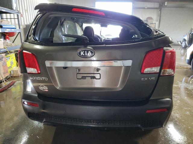 5XYKU3A29DG375092 - 2013 KIA SORENTO EX GRAY photo 6