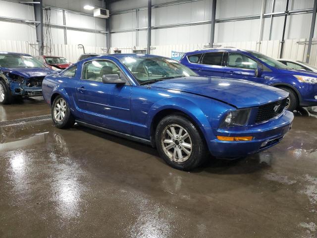 1ZVFT80N365229180 - 2006 FORD MUSTANG BLUE photo 4