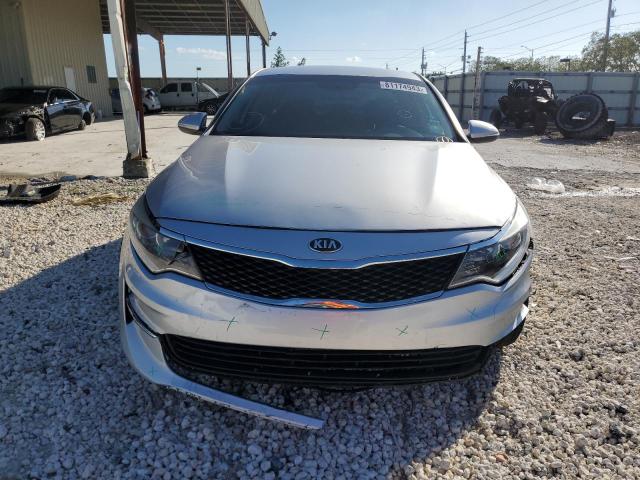 5XXGT4L31GG018843 - 2016 KIA OPTIMA LX SILVER photo 5