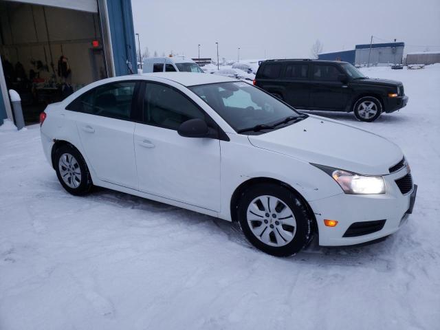 1G1PA5SG4D7232609 - 2013 CHEVROLET CRUZE LS WHITE photo 4