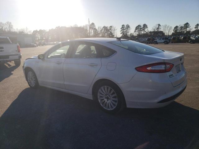 3FA6P0LU0GR186675 - 2016 FORD FUSION SE HYBRID WHITE photo 2