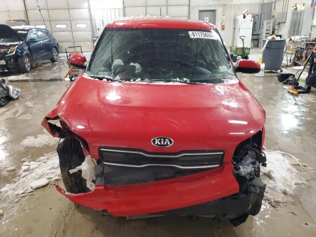 KNDJP3A50J7607794 - 2018 KIA SOUL + RED photo 5