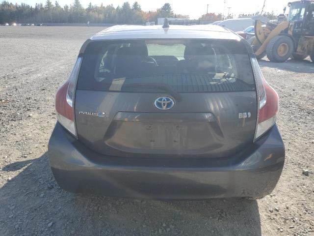 JTDKDTB32F1098487 - 2015 TOYOTA PRIUS C GRAY photo 6