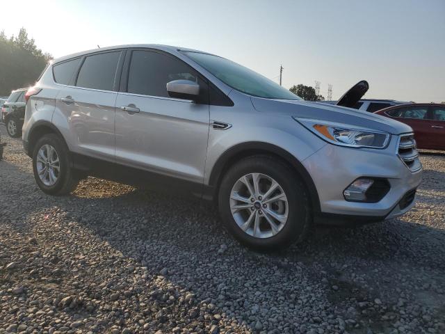 1FMCU0GD6KUB94468 - 2019 FORD ESCAPE SE Արծաթագույն լուսանկար 4