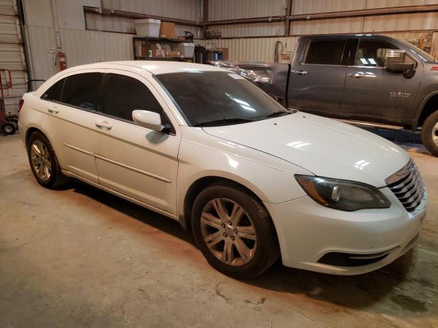 1C3CCBABXCN317151 - 2012 CHRYSLER 200 LX WHITE photo 4