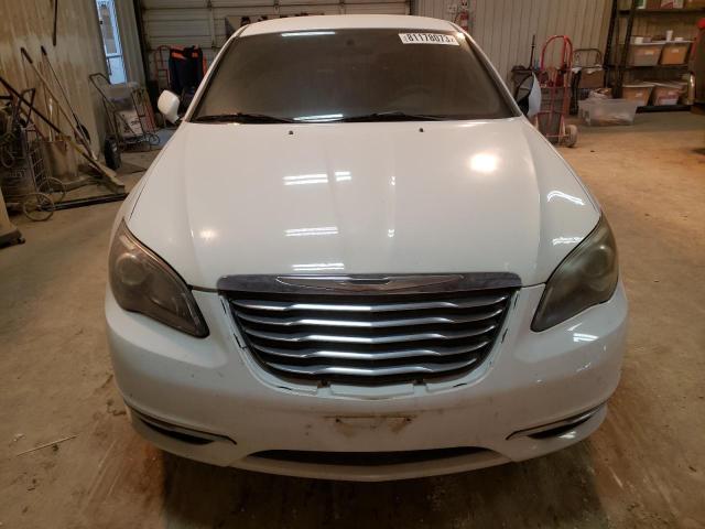 1C3CCBABXCN317151 - 2012 CHRYSLER 200 LX WHITE photo 5