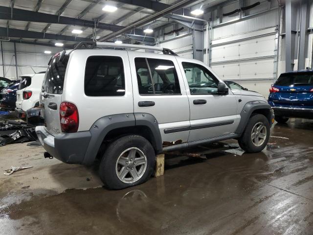 1J4GL38K45W723684 - 2005 JEEP LIBERTY RENEGADE 银色 照片 3