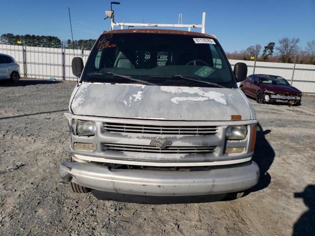 1GCHG39R811120366 - 2001 CHEVROLET EXPRESS G3 WHITE photo 5