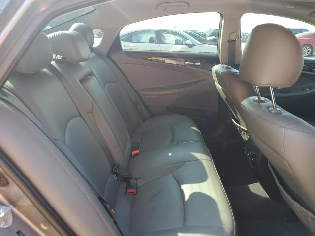 5NPEC4AB5CH452697 - 2012 HYUNDAI SONATA SE GRAY photo 10