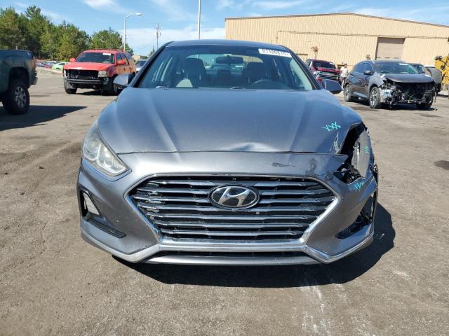 5NPE24AF0JH613301 - 2018 HYUNDAI SONATA SE Серый фото 5