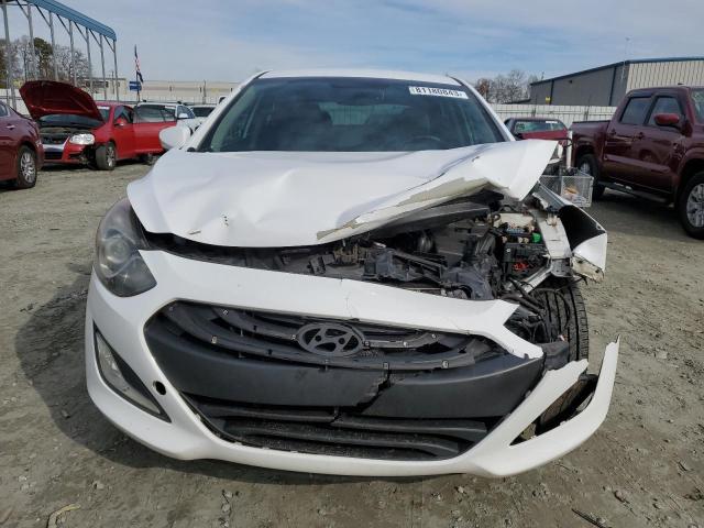 KMHD35LE9DU033666 - 2013 HYUNDAI ELANTRA GT WHITE photo 5